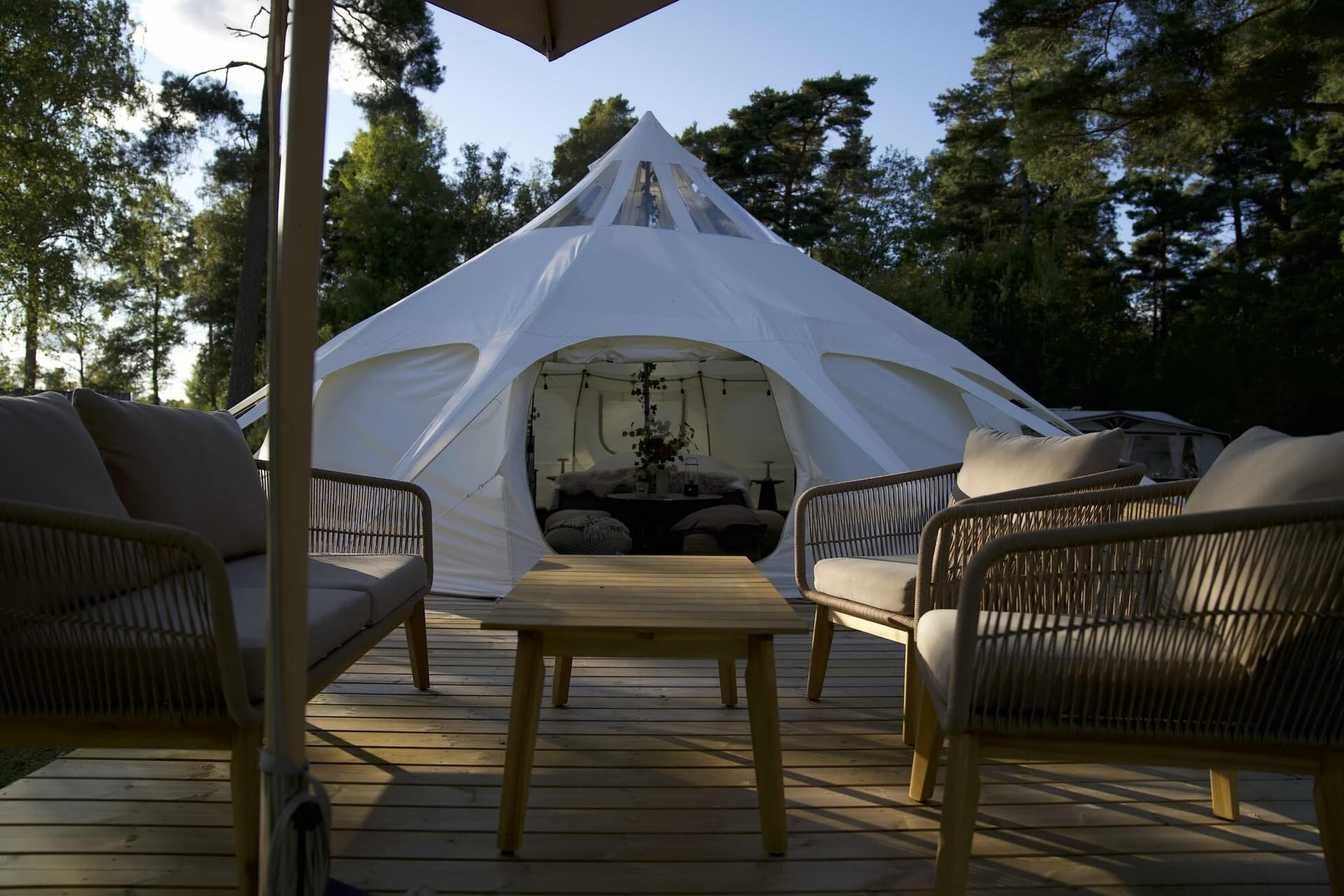Glampingtält med 4 bäddar - bild 1